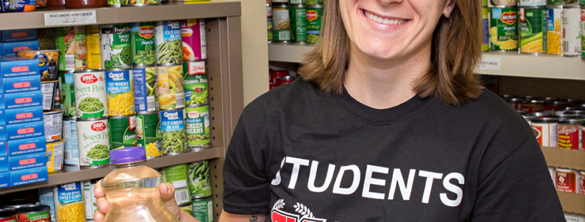 A portrait of graduate student Jes Wade, who helped start Cardinal Kitchen.